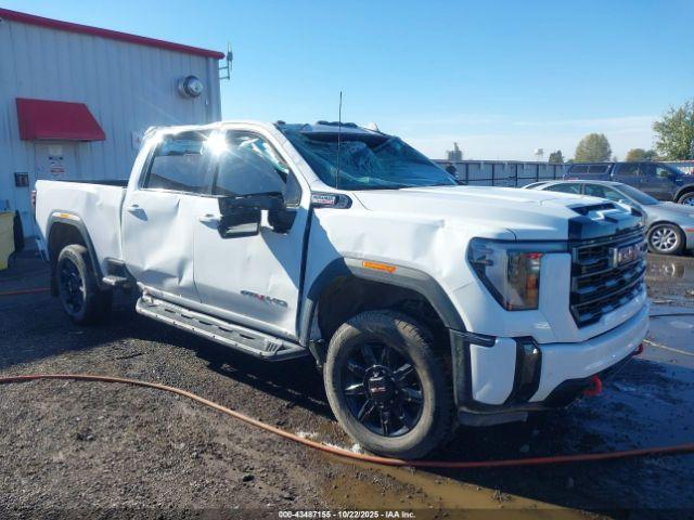  Salvage General Motors Sierra 3500HD