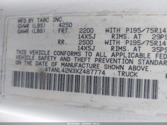 Toyota Tacoma Image 6