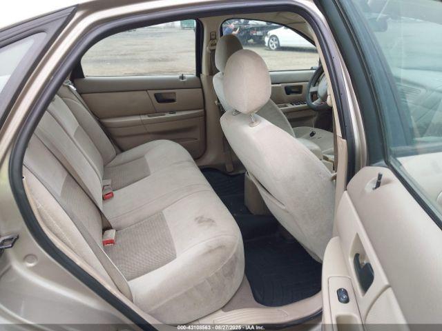 Ford Taurus Ses Image 8