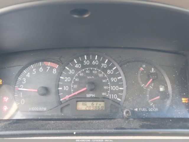 Toyota Corolla Ce Image 6