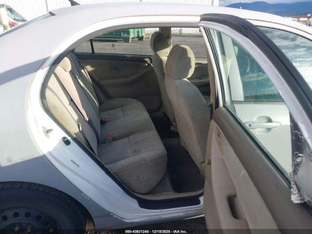 Toyota Corolla Ce Image 11