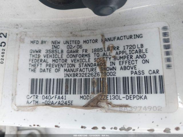 Toyota Corolla Ce Image 9