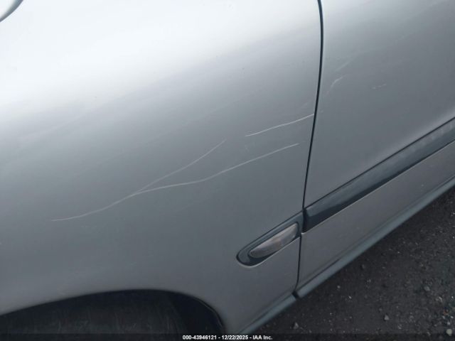 Volvo S60 T5 Image 12