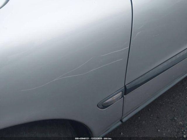 Volvo S60 T5 Image 12