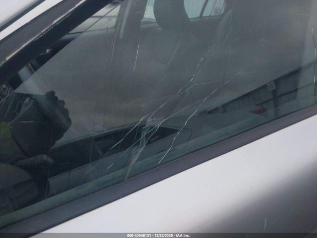 Volvo S60 T5 Image 15