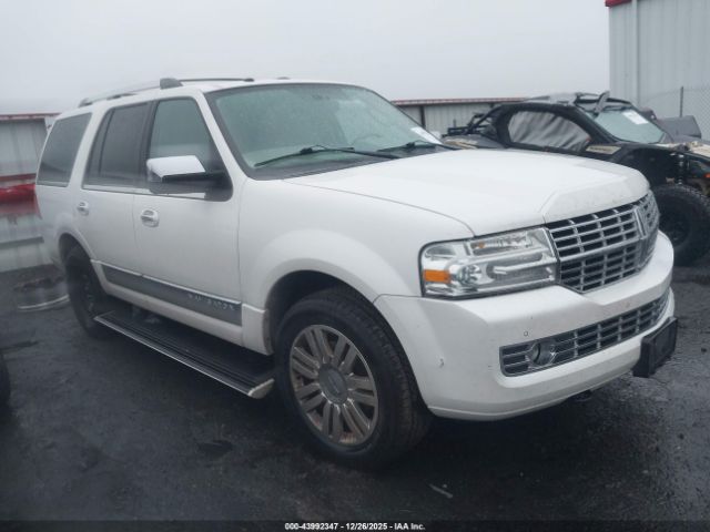 Lincoln Navigator Image 1