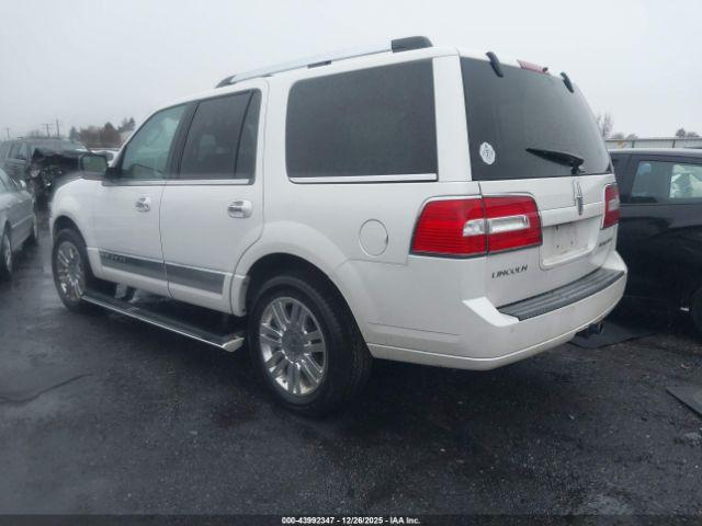 Lincoln Navigator Image 5