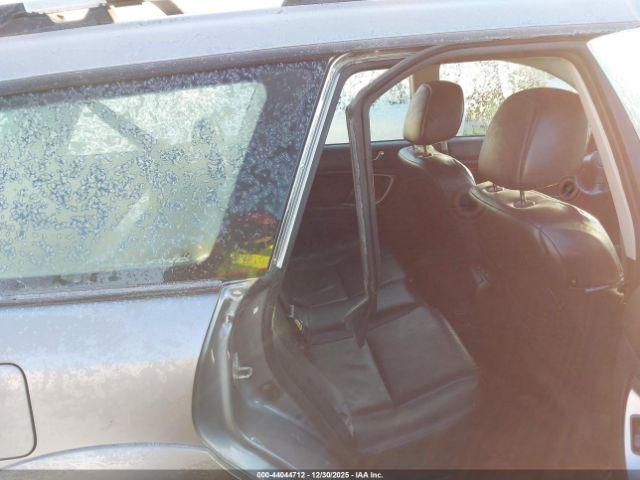 Subaru Outback Image 10