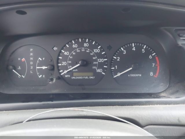 Toyota Camry Le Image 2