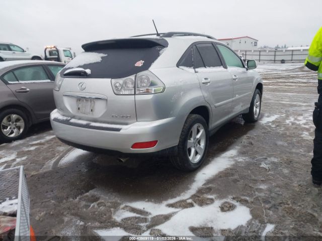 Lexus RX Image 4