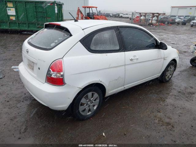 Hyundai ACCENT Gs Image 9
