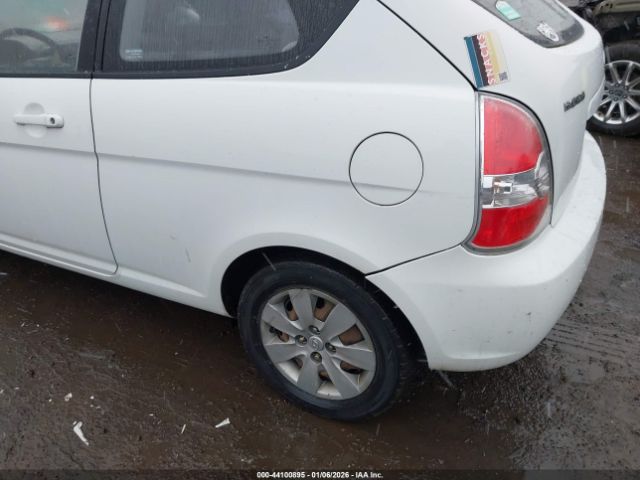 Hyundai ACCENT Gs Image 8