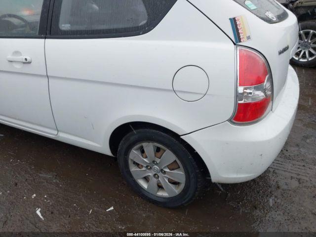 Hyundai ACCENT Gs Image 8