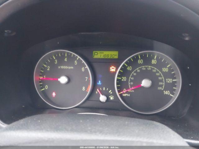 Hyundai ACCENT Gs Image 6