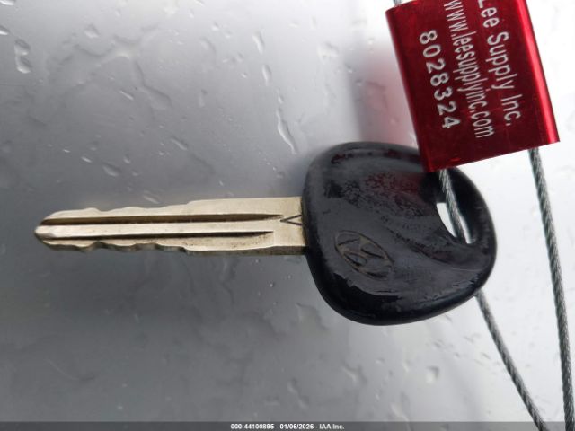 Hyundai ACCENT Gs Image 5