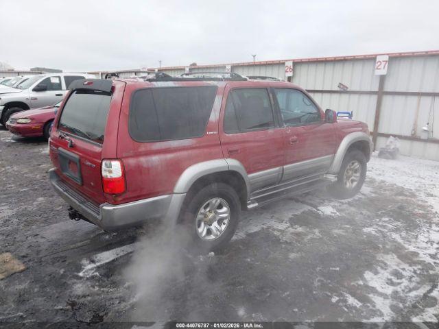 Toyota 4Runner Limited V6 Image 4