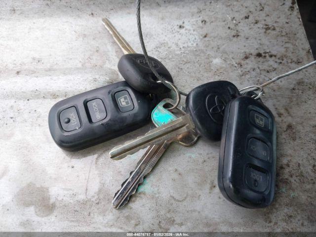 Toyota 4Runner Limited V6 Image 6