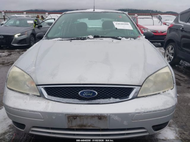 Ford Focus Zx4 Image 6