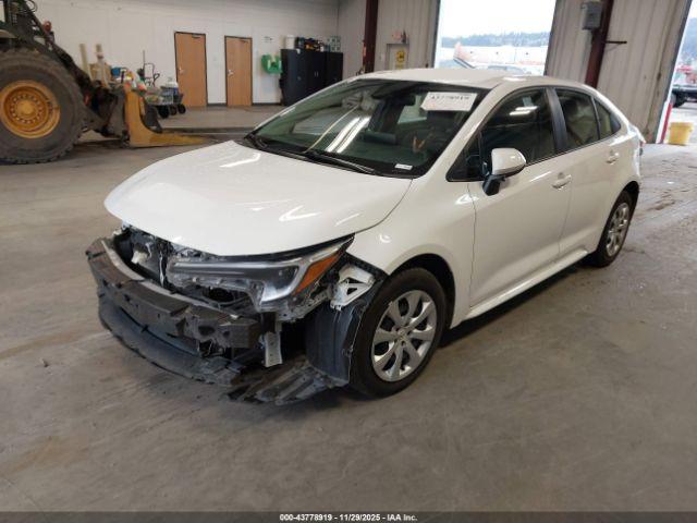 Toyota Corolla Hybrid Le Image 3