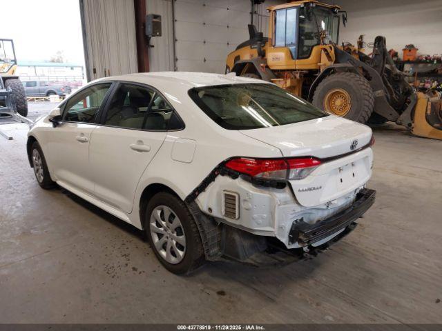 Toyota Corolla Hybrid Le Image 7