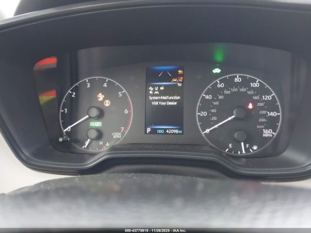 Toyota Corolla Hybrid Le Image 10