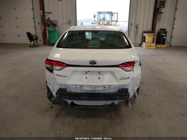 Toyota Corolla Hybrid Le Image 12