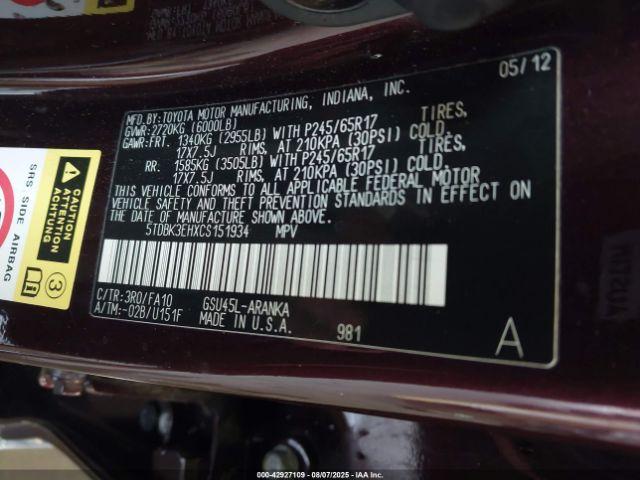 Toyota Highlander Base V6 Image 13