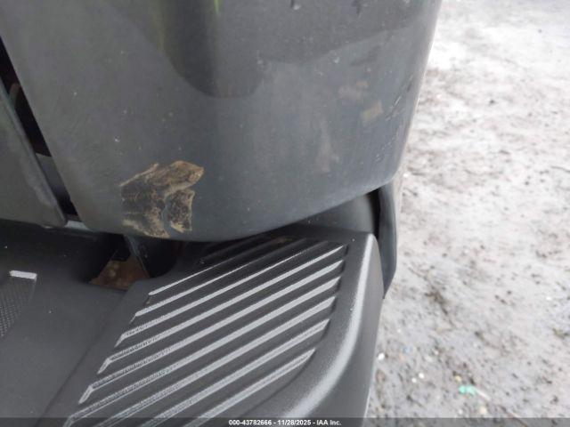 Ford F-150 Xlt Image 12