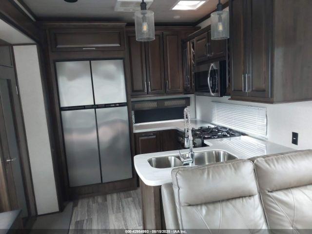 Dutchmen Yukon Image 13