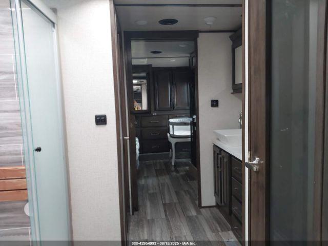 Dutchmen Yukon Image 14