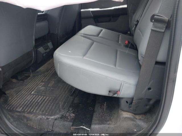 Ford F-550 Xl Image 5