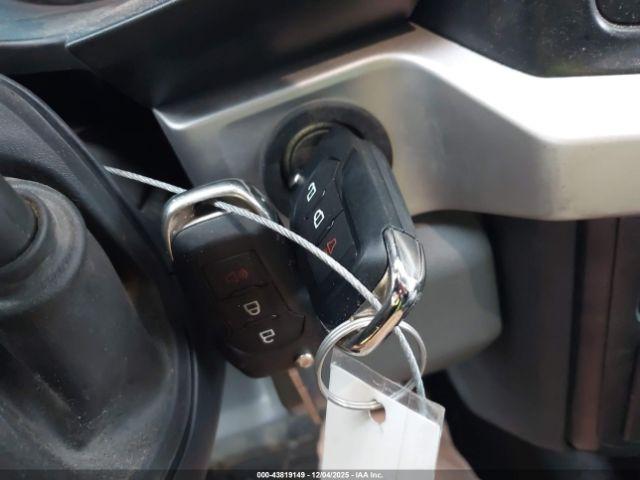 Ford F-550 Xl Image 10