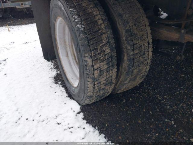 Ford F-550 Xl Image 7