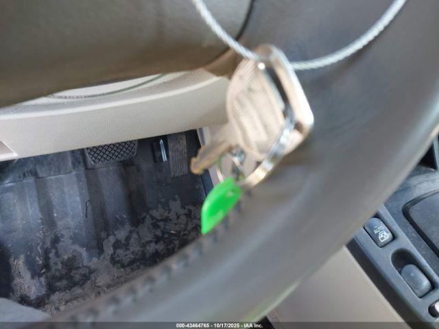 Saturn Vue 4 Cyl Image 11