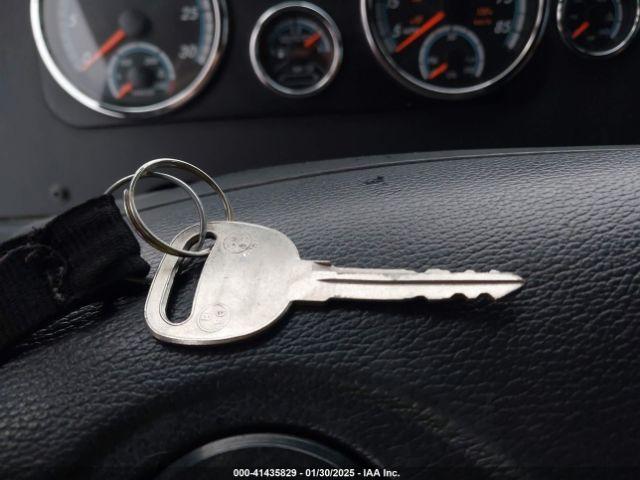 Freightliner Cascadia 125 Image 5