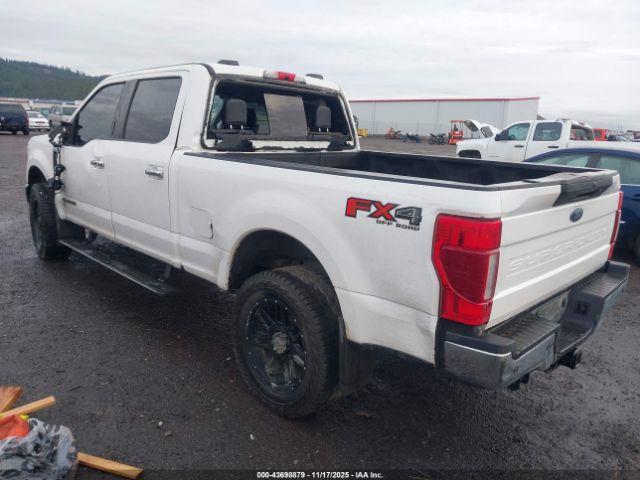 Ford F-350 Lariat Image 2