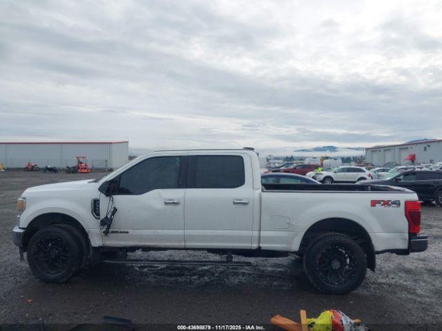 Ford F-350 Lariat Image 9