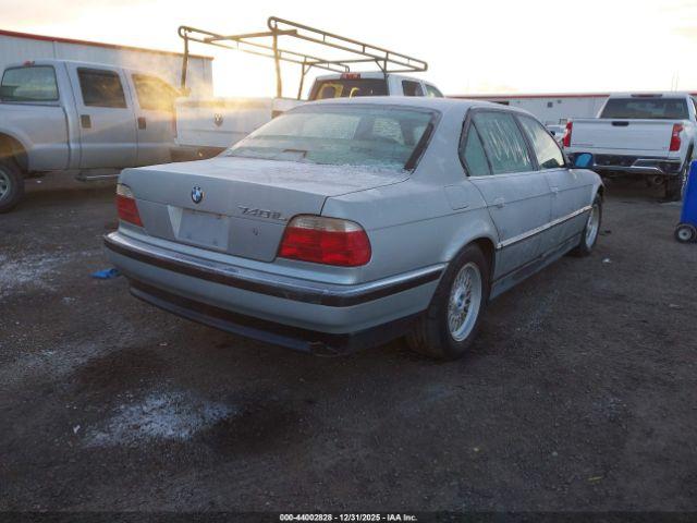 BMW 7 Series Image 9