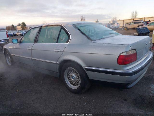 BMW 7 Series Image 2